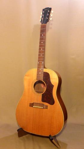 Gibson J-50