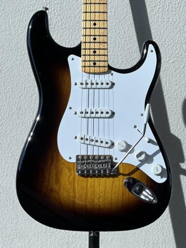 Fender Custom Shop Limited Edition 70th Anniversary 1954 Stratocaster DLX Closet Classic Wide-Fade 2-Color Sunburst