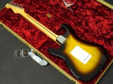 Fender Custom Shop Limited Edition 70th Anniversary 1954 Stratocaster DLX Closet Classic Wide-Fade 2-Color Sunburst_3
