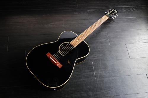 Maton EBG808　Black Gloss　レアモデル