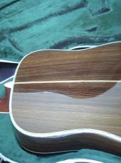 Martin D-45 Standard / Vertical Logo・Top and Side and Back Abalone Trim・Abalone Rosette・Ebony Fingerboard and Bridge・Solid Spruce Top・Solid Rosewood Side and Back 【With Original Hard Case】   2007年製_10