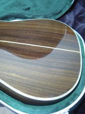 Martin D-45 Standard / Vertical Logo・Top and Side and Back Abalone Trim・Abalone Rosette・Ebony Fingerboard and Bridge・Solid Spruce Top・Solid Rosewood Side and Back 【With Original Hard Case】   2007年製_11