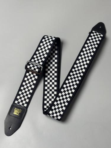 ERNIE BALL CLASSIC JACQUARD GUITAR STRAP/BASS STRAP - BLACK & WHITE CHECKERS