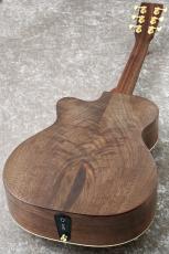 Martin 000JRE -Walnut Burst- #3045521 【エレアコ】_5