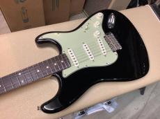 Fender  Custom Shop Ron Thorn 1960s Strat NOS BLACK 黒　ブラック_9