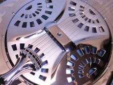 Dobro Model 33 D '79_8