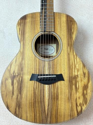 Taylor 【明るいサウンドが魅力】GS Mini-e Koa #2205215170 【送料当社負担・最大48回分割無金利】