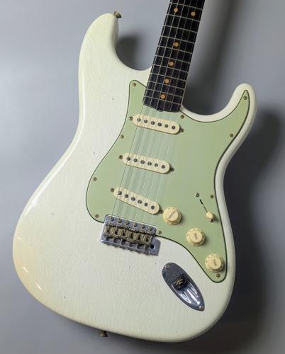 Fender Custom Shop 1960 Stratocaster Journeyman Relic - Aged Olympic White CZ587542 3.48kg