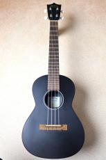 Martin 0X Black Tenor Uke #11290【Martinチューナ-&クロス、教本付き・送料当社負担】_2