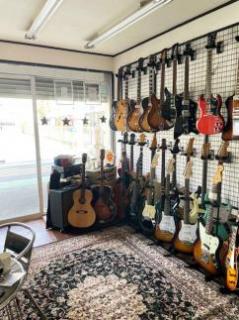 GOODNESS GUITARS THE REAL SHOP MAN CAVE_5