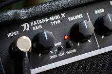 BOSS KATANA-MINI X【充電式なので屋外でも使えます】【Bluetooth接続で音楽用スピーカーにも!】_3
