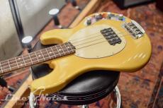 MUSIC MAN 2008 StingRay 4 (Medallion Gold)_4