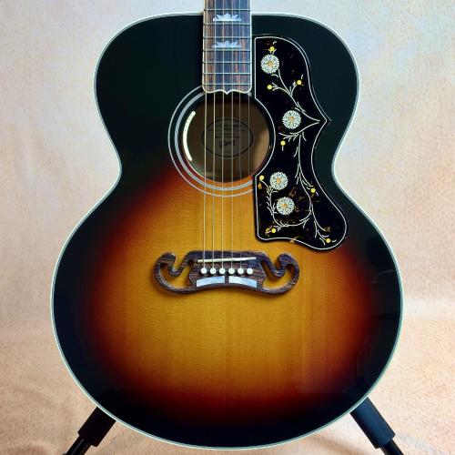 Gibson SJ-200 Standard Triburst #20455039【春のビックセール・5/10(日)まで】【G-CLUB UMEDA】