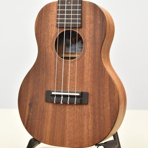 Pupukea 【クロサワ横浜店】【チョイキズ特価品】UF-C40-AK 【日本製】【コア単板/ギアペグ】