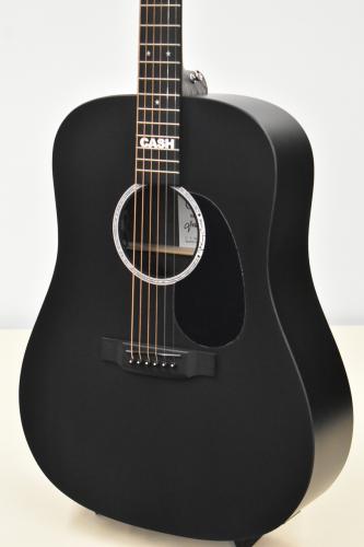 Martin 【クロサワ横浜店】DX Johnny Cash #2964354【ブラックボディのエレアコ】