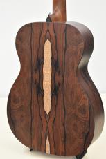 Martin 【クロサワ横浜店】00-X2E COCO #3006932 【スプルーストップ単板/HPLボディ】【エレアコ仕様】_2