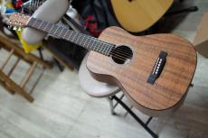 Martin LXK2 マイク搭載! コア柄 リトルマーチン 【 アンプに繋げる ミニマーチンギター KOA柄 】_3