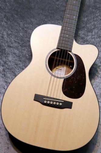 Martin 00CJRE #3045482 【小ぶり】【エレアコ】【弾き易い!】【2026年製】【池袋店在庫品】