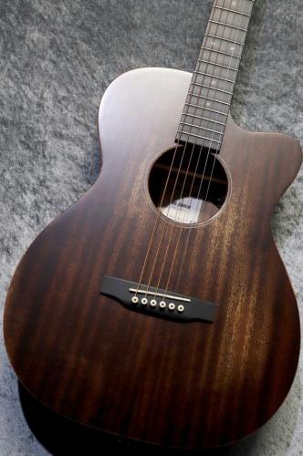 Martin 000CJRE StreetMaster #3026477【小ぶり】【エレアコ】【激渋個体】【池袋店在庫品】