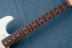 Fender Made in Japan Traditional 60s Stratocaster Olympic White【3.34kg】【JD26007645】_8