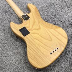 Sire Marcus Miller V7 Ash Reissue 4-String NT.S (Natural Satin)【マーカスミラー監修】_8