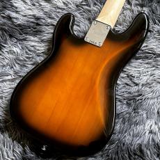 Squier Mini Precision Bass, Laurel Fingerboard, White Pickguard, 2-Color Sunburst【2026年NEWカラー】_7