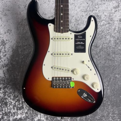 Fender Vintera III Late ‘60s Stratocaster -3-Color Sunburst - #MX26003176【3.28kg】