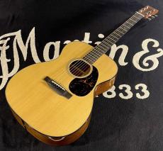 Martin 0-18 Standard S/N 2628408【トップ割れ補修済、ブリッジ周り白濁あり、木部の焼けあり】