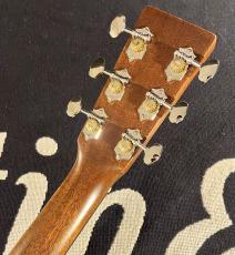 Martin 0-18 Standard S/N 2628408【トップ割れ補修済、ブリッジ周り白濁あり、木部の焼けあり】_11