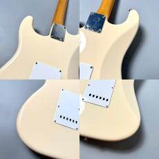 Fender Vintera III Late '60s Stratocaster Maple Fingerboard, Olympic White_8