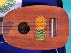 Kamaka PINEAPPLE GOLD LABEL _2