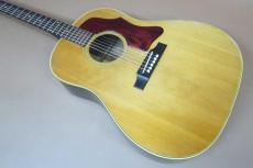 Gibson J-50 / Spruce Top・Mahogany Side and Back・Jacaranda Fingerboard・Mahogany Neck・Normal Saddle・Jacaranda Bridge・Large Pick guard・Nut 39mm【With Chipboard Case】1967年製_3
