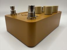 Universal Audio UAFX Enigmatic '82 Overdrive Special Amp_2
