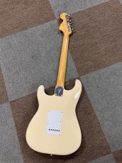 Fender Vintera III Late '60s Stratocaster®, Maple Fingerboard, Olympic White_3