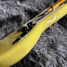 Fender Player II Mustang, Maple Fingerboard, Hialeah Yellow【特価】_9