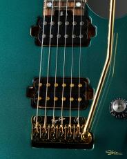 Shue Guitars Modern S Rain Forest Green Metallic Gold Hardware w/VT-1_2