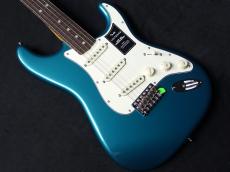 Fender Vintera III Late '60s Stratocaster Ocean Turquoise_3