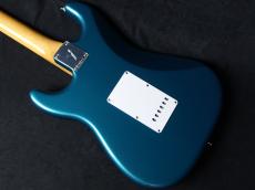 Fender Vintera III Late '60s Stratocaster Ocean Turquoise_7
