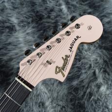 Fender Vintera III Mid '60s Jaguar Shell Pink_4