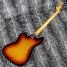 Fender Vintera III Early '60s Bass VI 3-Color Sunburst_6