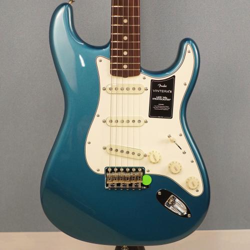Fender Vintera III Late '60s Stratocaster Ocean Turquoise