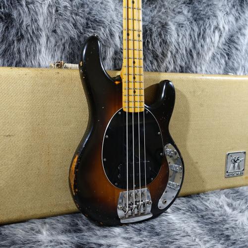 MUSIC MAN Stingray Pre Ernie