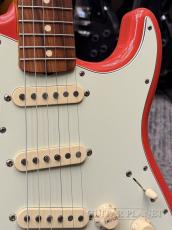 Fender Classic Series '60s Stratocaster Lacquer -Fiesta Red- 2018年製 【3.62kg】_7
