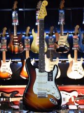 Fender American Vintage II 1961 Stratocaster -3 Color Sunburst-【V2563756】_10