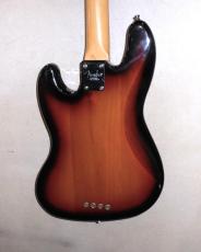 Fender JAZZ BASS_6