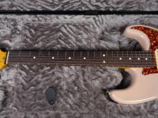 Fender Limited Edition American Professional II Stratocaster Thinline Transparent Shell Pink_4