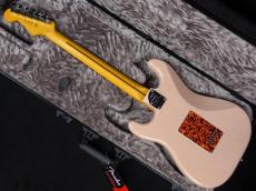 Fender Limited Edition American Professional II Stratocaster Thinline Transparent Shell Pink_6