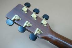 Martin CEO-1  "CEO"s Choice Limited to 128 / Solid Spruce Top・Solid Mahogany Side and Back・Outline Hexagon Inlay・Abalone Rosette・Herringbone Trim・Ebony Fingerboard・Mahogany 1P Neck【With Hard Case】1997年製_9