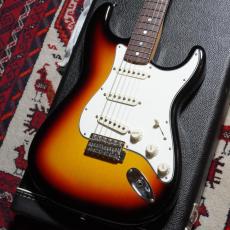 Fender Custom Shop 1966 Stratocaster Deluxe Closet Classic 3-Color Sunburst_2