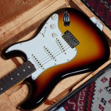 Fender Custom Shop 1966 Stratocaster Deluxe Closet Classic 3-Color Sunburst_3